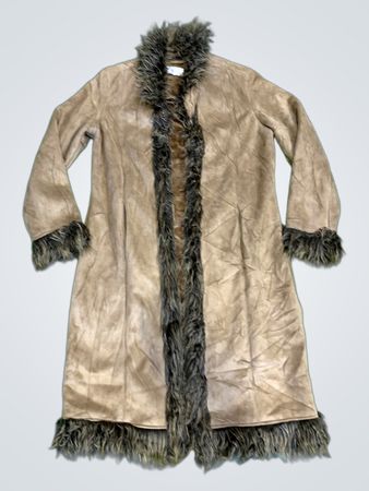 Manteau en fausse fourrure brune avec garniture