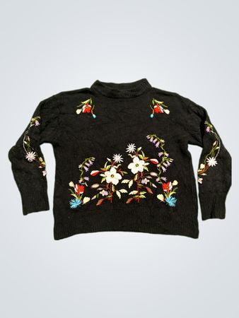 Schwarzer bestickter floraler Stehkragensweater