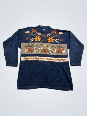 NOW Blauer Strickpullover mit floralem Stickerei