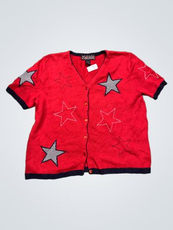 Roter Kurzarm-Cardigan mit Sternen