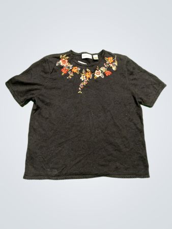 Alfred Dunner Schwarzes Besticktes Floral Kurzarmoberteil