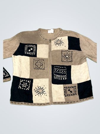 Christopher & Banks handbestickter Patchwork-Cardigan