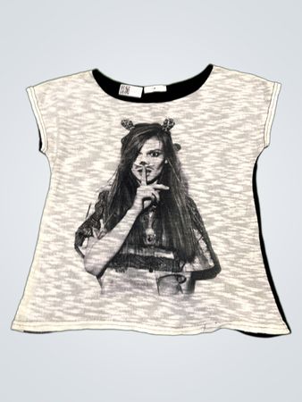 Cache Cache Graphic T-Shirt