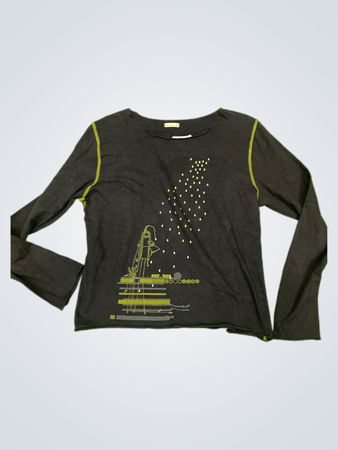 Schwarzes Langarm-T-Shirt mit Grafikdruck