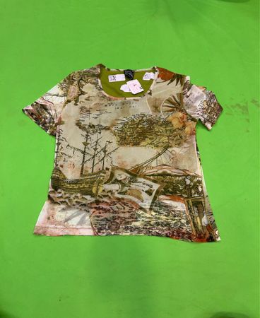 Pause Café T-Shirt mit Kartenaufdruck