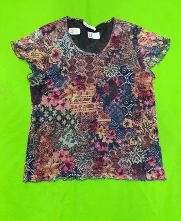 Durchscheinendes Patchwork-Top mit Blumenmuster