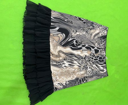 Skirt with Black Ruffle and Marble Pattern