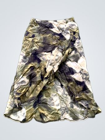 Skirt with abstract print