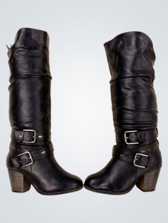 Black slouchy boots with buckles