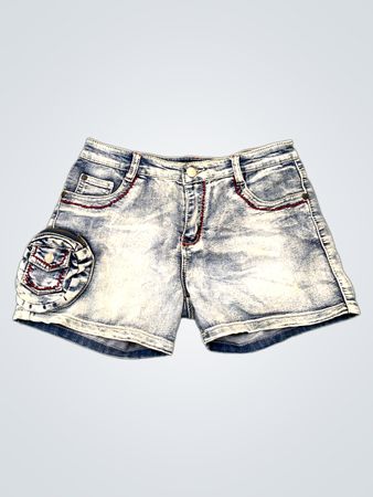 Denim-Shorts mit roten Nähten