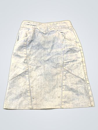 Hellblauer Jeansrock mit Nieten