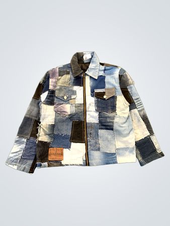 Upcycelte Patchwork-Jeansjacke