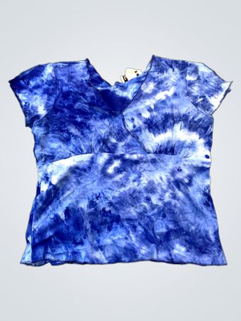 Soy Esteeme Blue Tie-Dye V-Neck Top