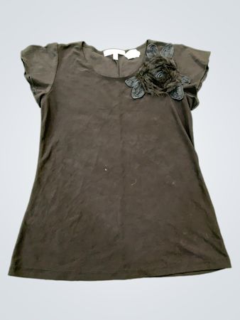 Vintage Suzie Black T-Shirt mit Blumen-Detail