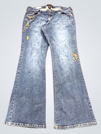 Torrid ausgestellte Jeans