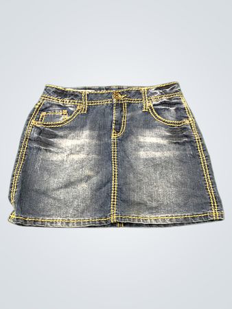 Ungebändigter Denim-Rock