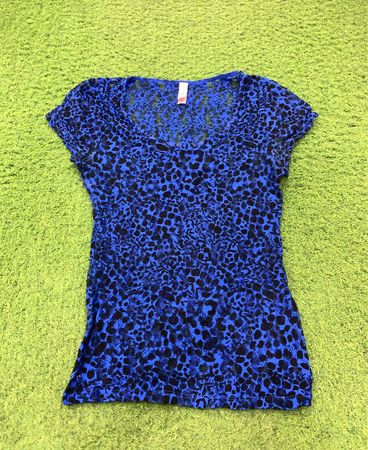 L.A. Fresh Blue Leopardenmuster V-Ausschnitt-Top