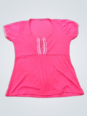 Rosa T‑Shirt mit Spitzenbesatz