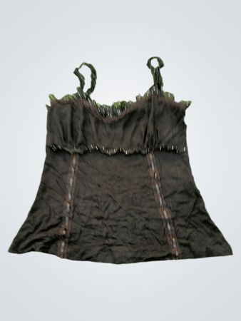 Oteps schwarze Camisole mit weißen Polka-Dots