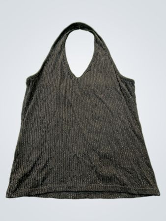 Schwarzes Rippstrick-Halstoptop