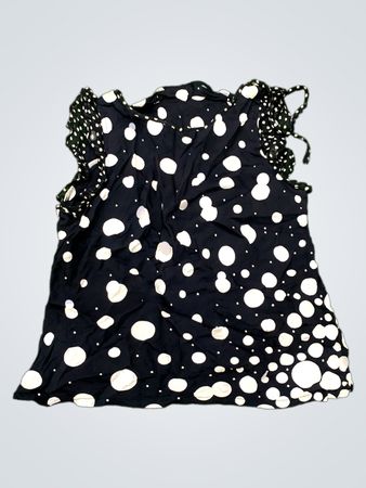 Schwarzes Top mit Punkten
