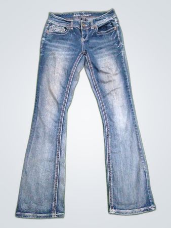 Ariya Jeans