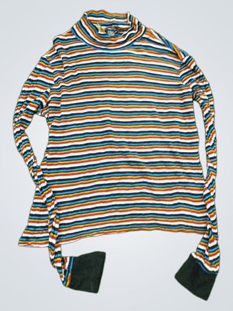 Rue 21 Gestreiftes Mock-Neck Langarm-Top