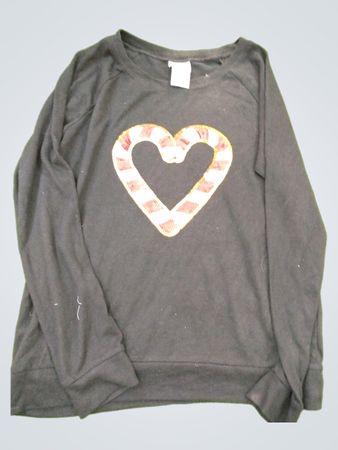 Génesys Schwarzes Langarmshirt mit Herzdesign