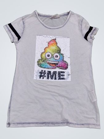 Emoji-T-Shirt mit Regenbogen-Kotz-Emoji und #ME Pailletten-Design