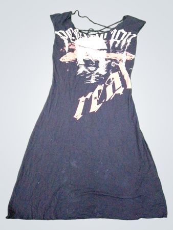 Schwarzes Kleid mit grafischem Druck und gekreuztem Rücken