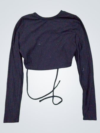 Nue Garage Schwarzes Langarm-Cropped Top