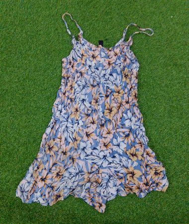 Neues Look Blumenkleid Mini