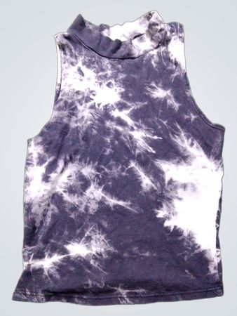 One Clothing Tie Dye Mock Neck Ärmelloses Crop Top