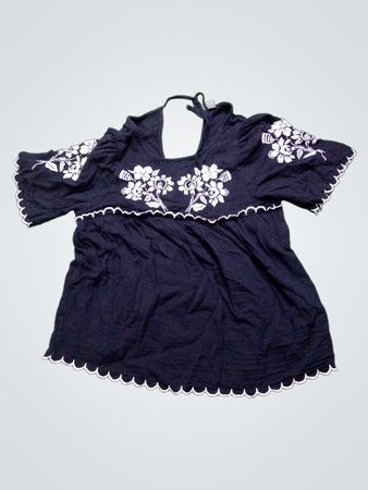 Old Navy Bestickte Bauernbluse