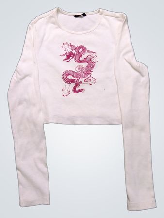 Weißes langärmliges Cropped-Top mit pinkem Drachenmotiv