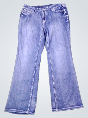 Apt. 9 Bootcut Jeans