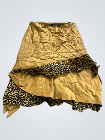 Brown skirt with leopard print hem