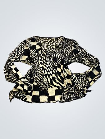 Black and White Patterned Long-Sleeve Shirt