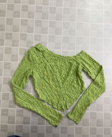 Ensemble haut à manches longues texturé vert et pantalon