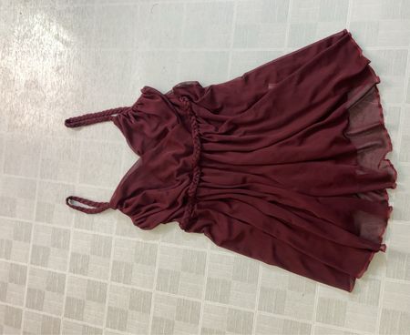 Robe babydoll transparente bordeaux pour femmes