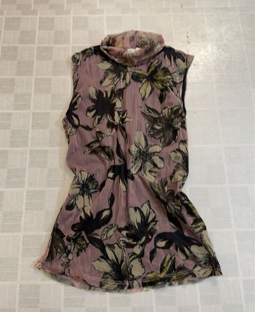 Women's Pink Floral Sleeveless Turtleneck Top