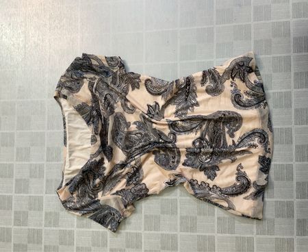 Top à motifs paisley
