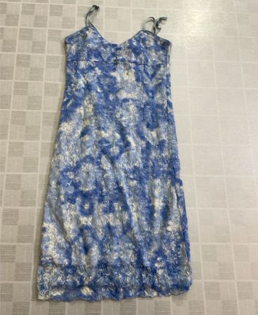 Robe slip à motifs bleus et blancs
