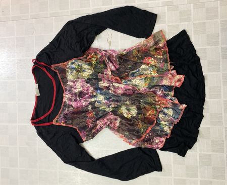 La Mode Floral Lace Overlay Top