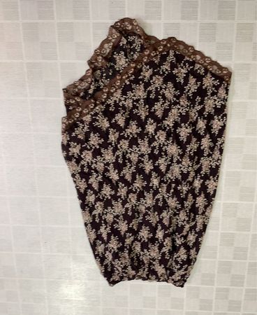 Floral Print Skirt with Lace Trim