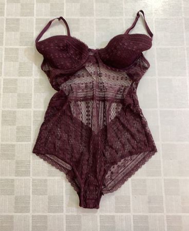 Oysho Burgundy Lace Teddy