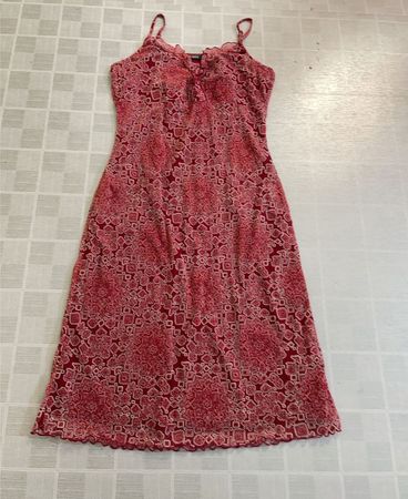 Mexx rotes Midikleid mit Blumenmuster