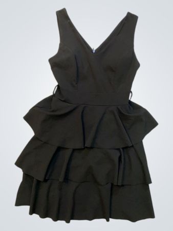 Schwarzes Rüschentop