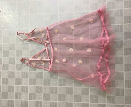 Rosa Tüll-Margeritenkleid