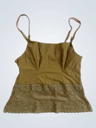 Olivgrünes Camisole mit Spitzenbesatz